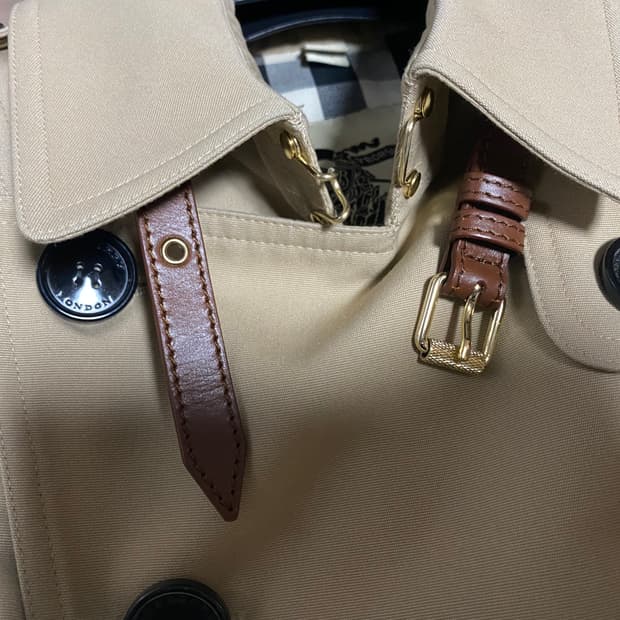 드레스룸정리, 버버리 레더 스트랩 트렌치코트