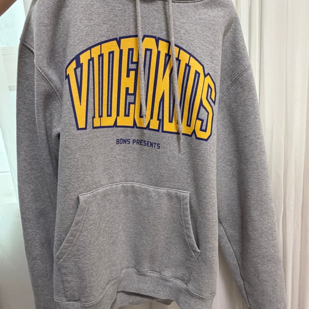 빠더너스 비디오키즈 후드티