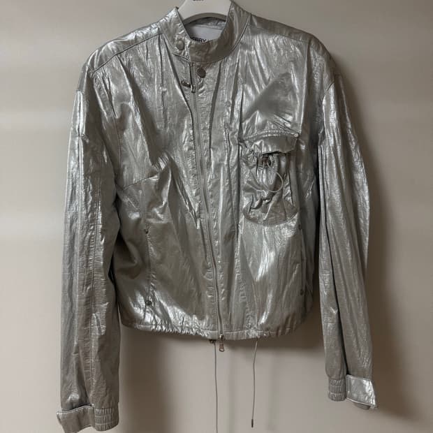 데비어퍼 메탈릭 자켓