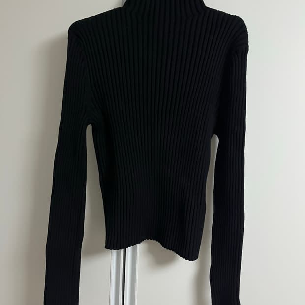 아모멘토 amomento 블랙 터틀넥 1 