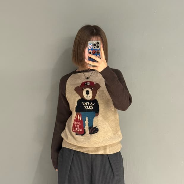 Lucky guy bear point raglan knit