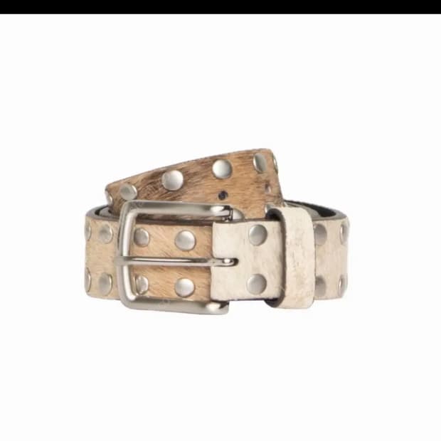 스투시 8볼 스터드 벨트 sm 팝니다