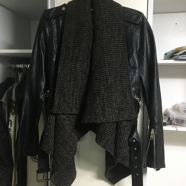 Black leather jacket 