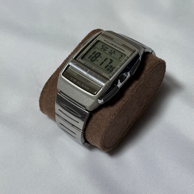 90‘s 빈티지 카시오 퓨처리스트 a220w 전자시계 판매합니다