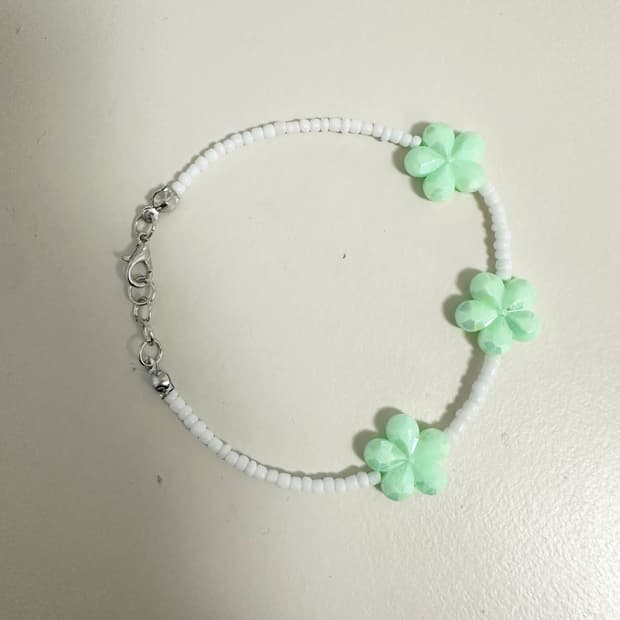 행운의 다섯잎클로버 팔찌