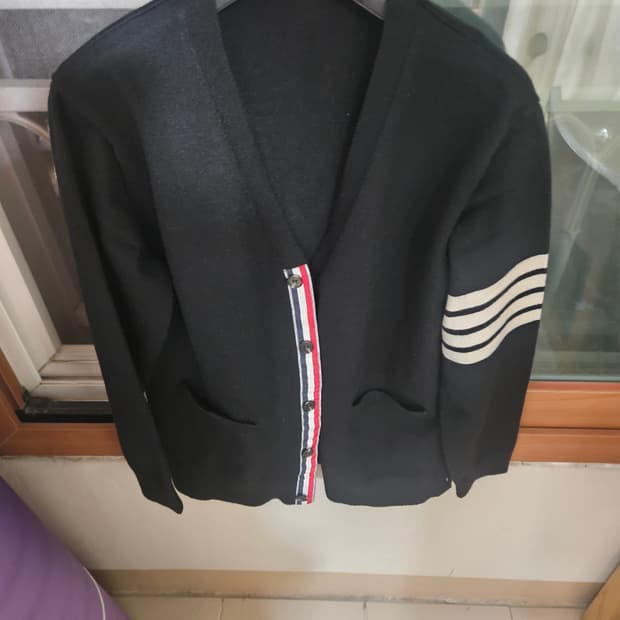 톰브라운 가디건 3사이즈