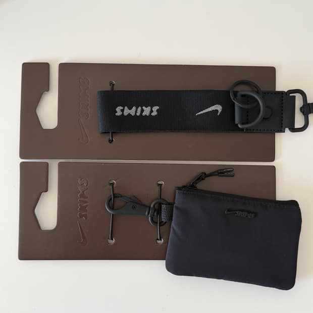 나이키 스킴스 파우치+키체인