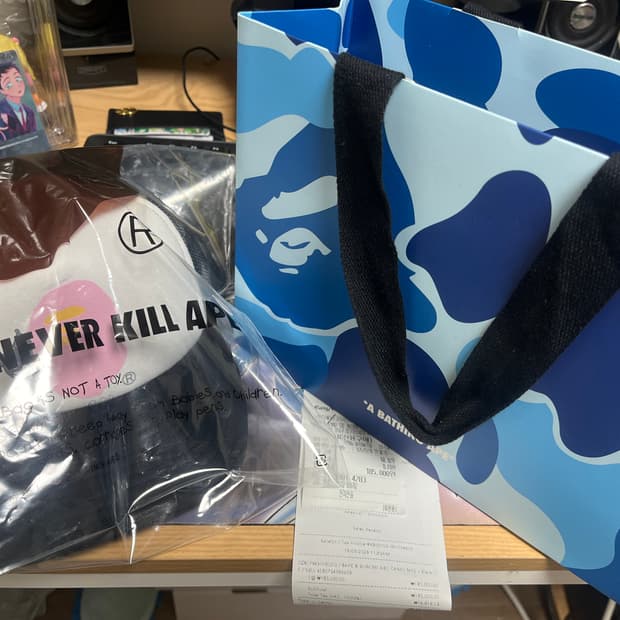 (새상품)베이프 쿠로미 모자 프리사이즈 홍대주변직거래 가능