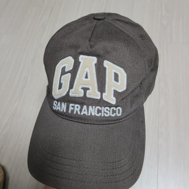 갭 샌프란시스코 볼캡