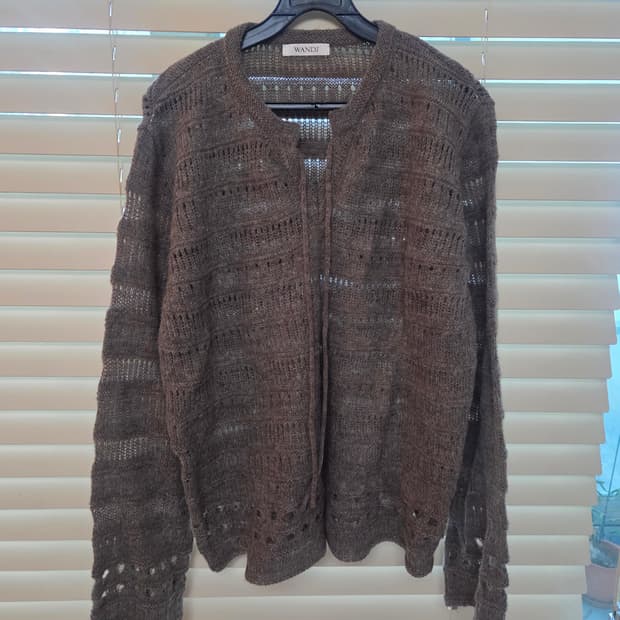 새상품 울혼방 니트