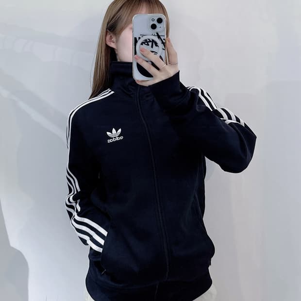 아디다스 유로파 블랙 삼선 트랙탑