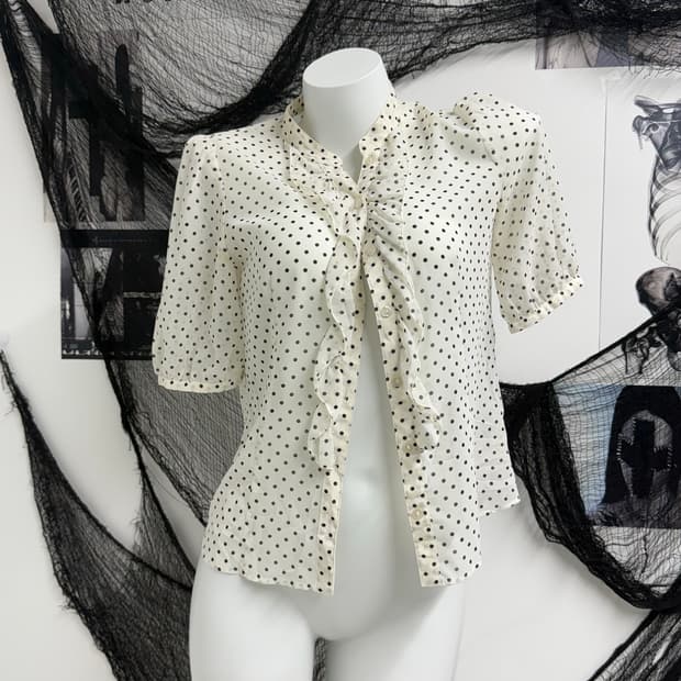 Pocket girl mood seethrough halfsleeve