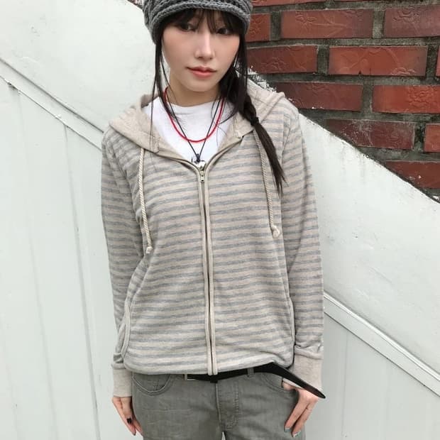 JPN Oatmeal Border Zip Hoodie