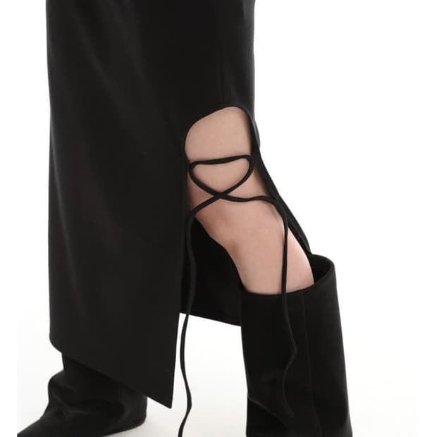 Wsc archive 라운드 슬릿 스커트 블랙