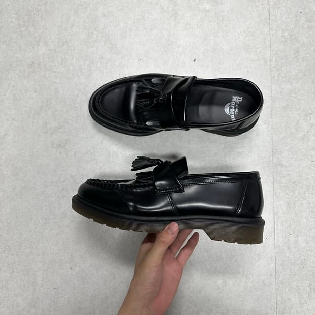 닥터마틴 아드리안 