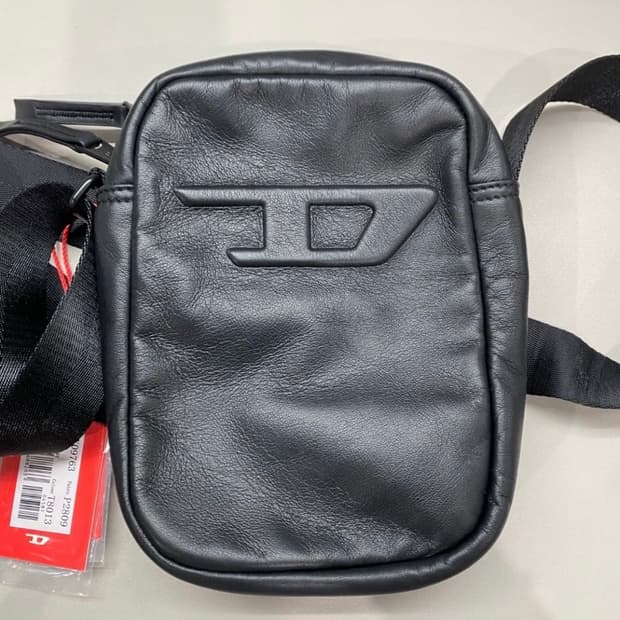 디젤 홀리디 크로스백