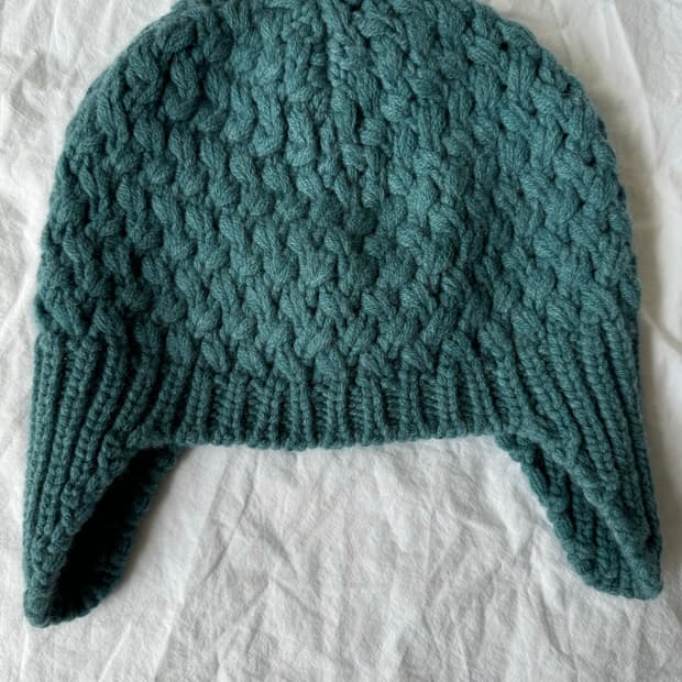 한섬 더 캐시미어 크로셰 모자