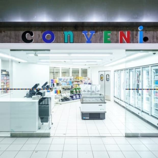 [L] 후지와라 히로시 더 콘비니 티셔츠