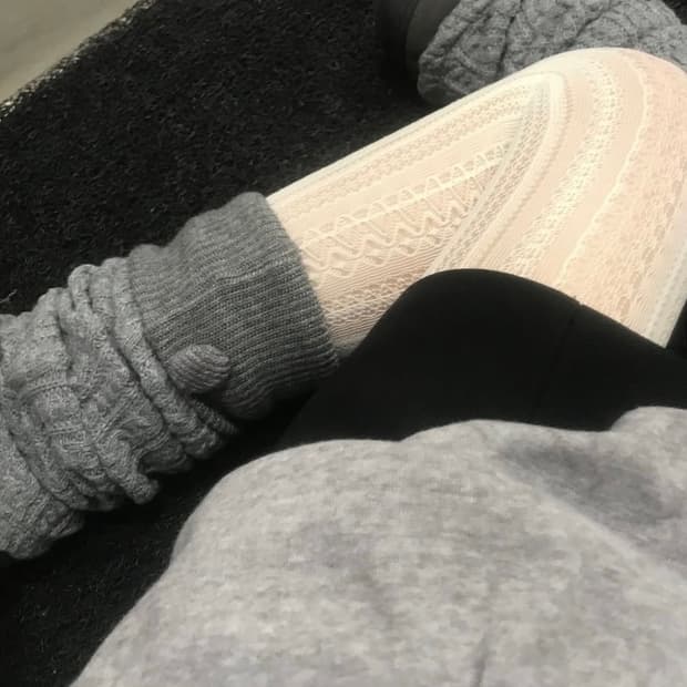 expired girl 니트워머