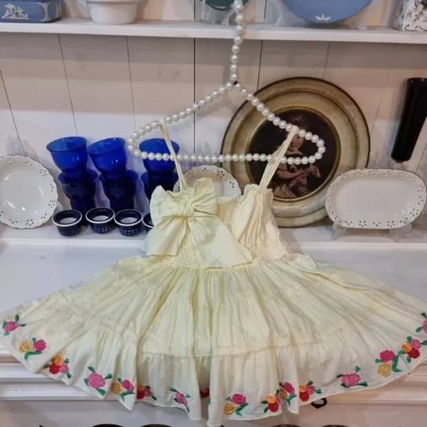 리즈리사(Liz Lisa) 플라워 자수 샤링 튜닉