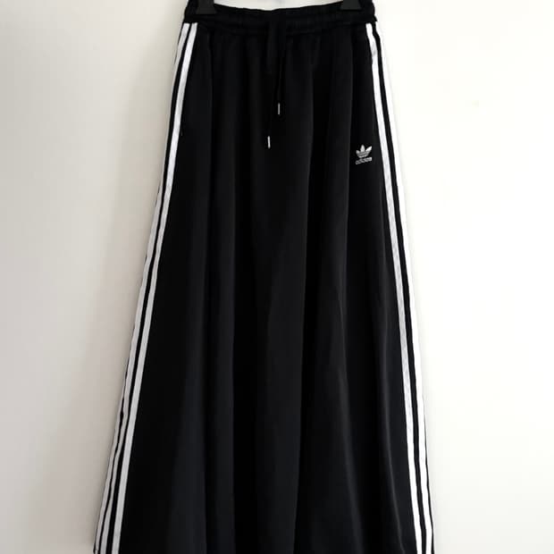아디다스 트랙 맥시 스커트