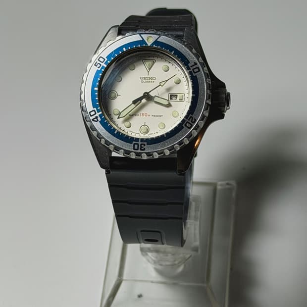 SEIKO quartz diver
