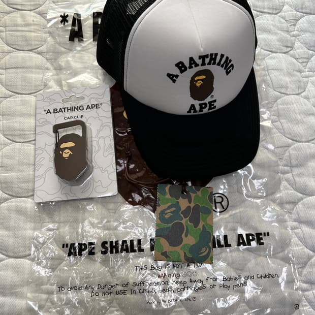 베이프 컬리지 매쉬캡 블랙