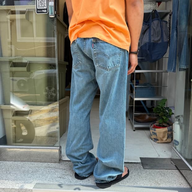 Levi’s 559 (33X32)