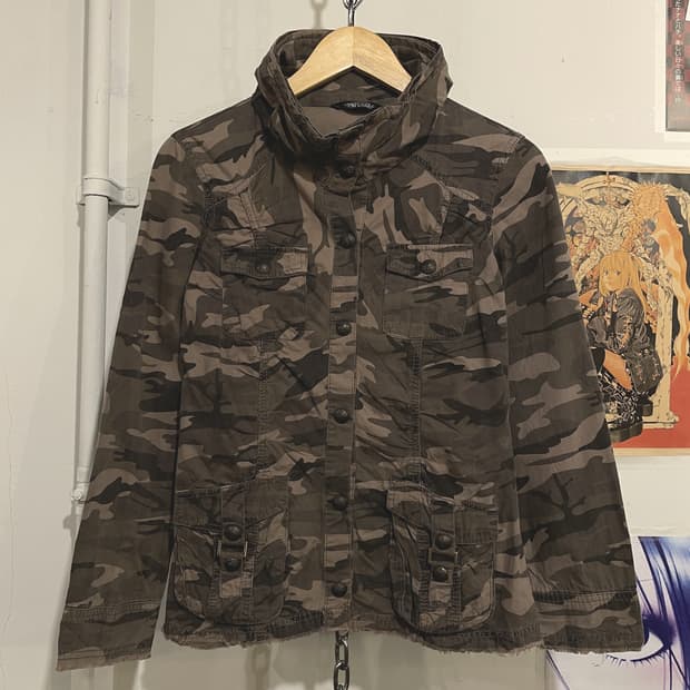 cornflake 각인버튼 카모 그런지 디테일 밀리터리 셔츠