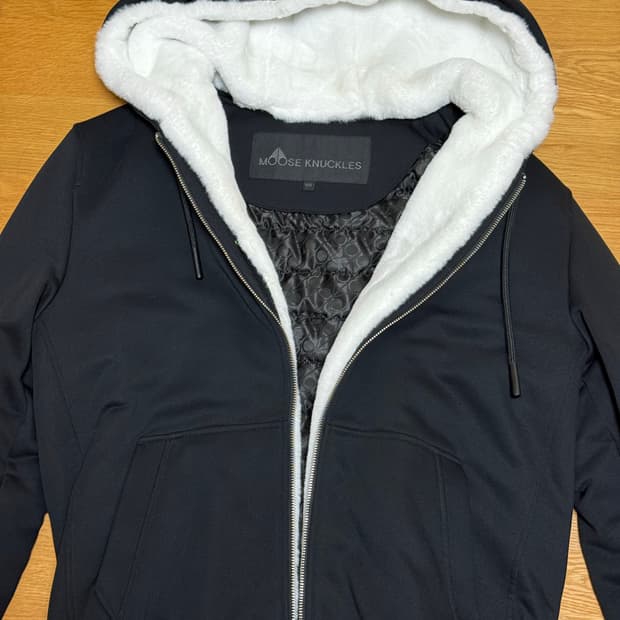 무스너클 버니스웨터 M