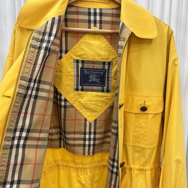 버버리 옐로우 사파리 자켓