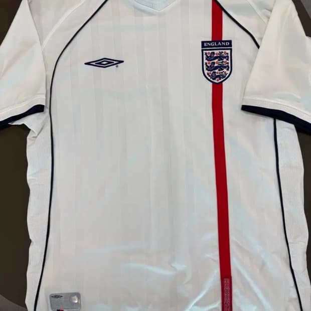 엄브로 잉글랜드 유니폼