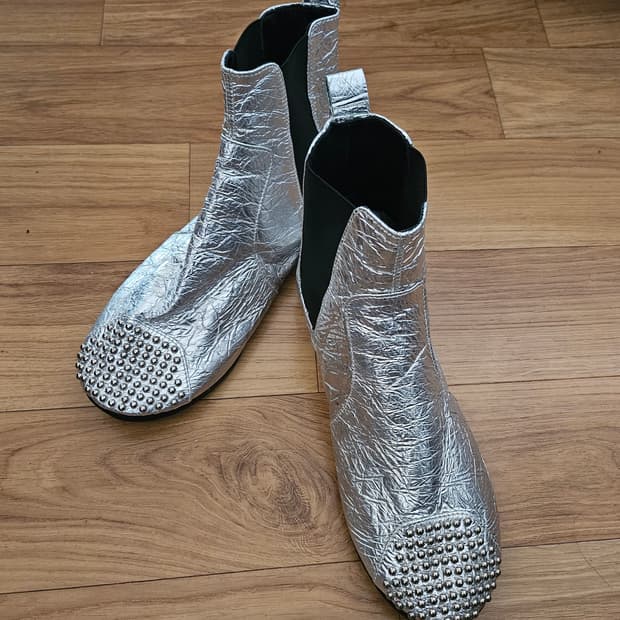 하쉬 실버 스터드 숏부츠