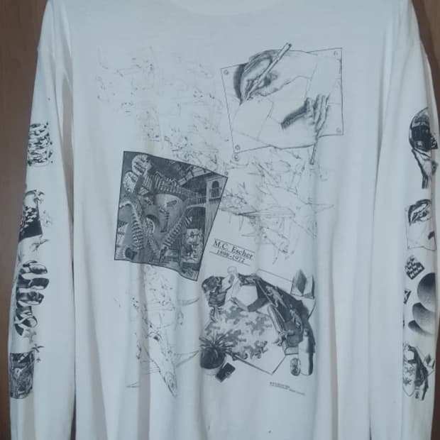 90s M.C. 에셔 롱슬리브