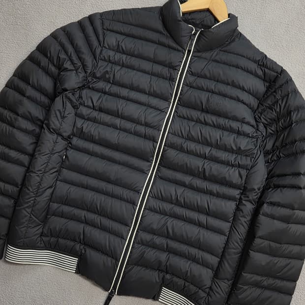 (105) 알마니익스체인지 덕다운 경량패딩 남