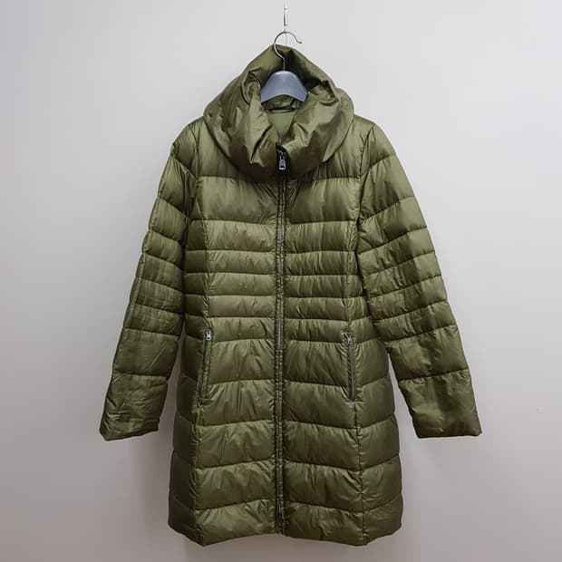 막스마라 위켄드 하이넥 구스 다운패딩 it 42사이즈