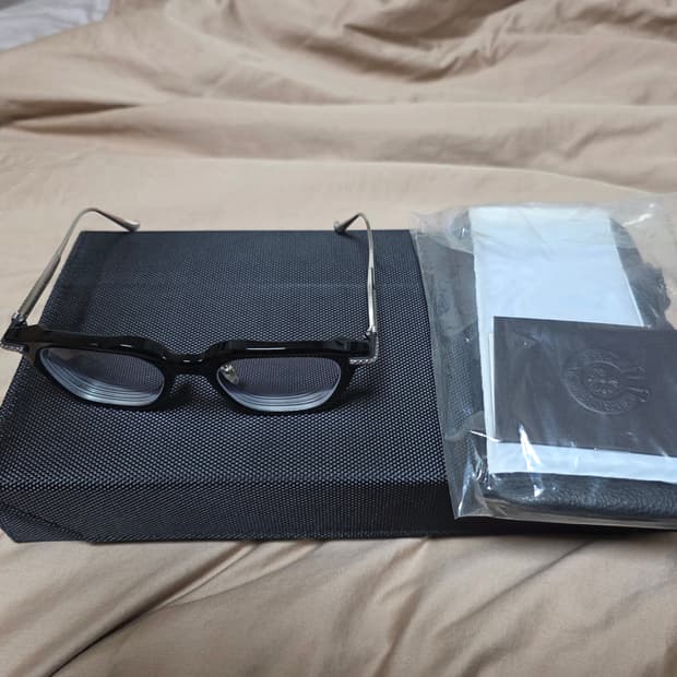 크롬하츠 컴프션 a  블랙/실버 안경