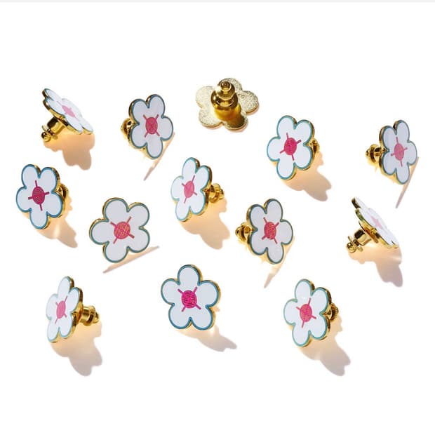 슈프림 뱃지 2017년 플라워컬렉션 한정판