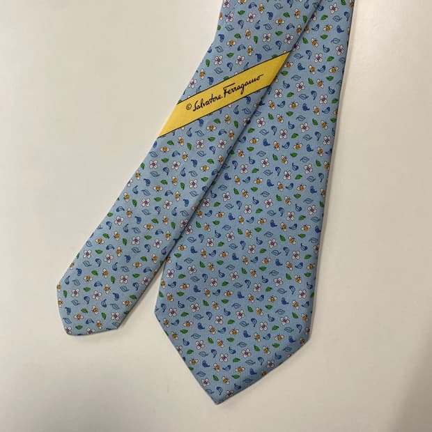 페레가모(Ferragamo) 명품 정품 넥타이