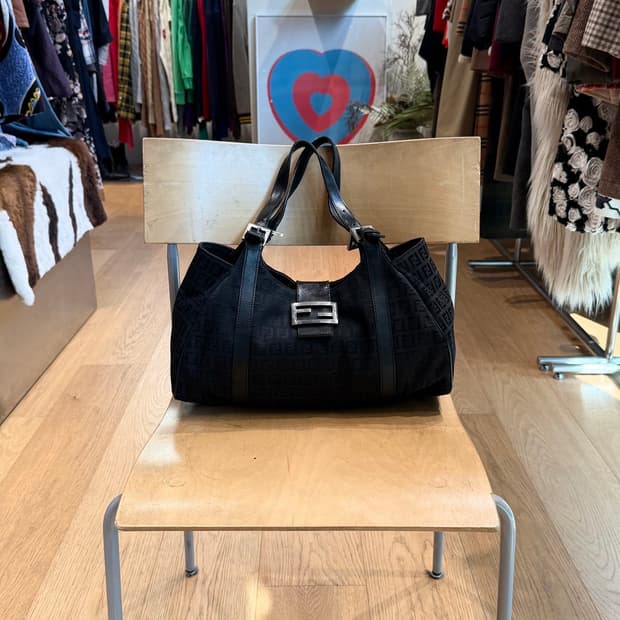 펜디 블랙 주카 숄더백