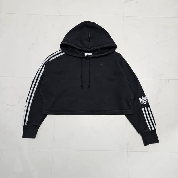 아디다스 삼선 크롭 후드티