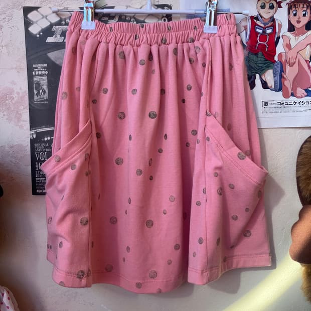 딸기우유 도트 포켓 스커트