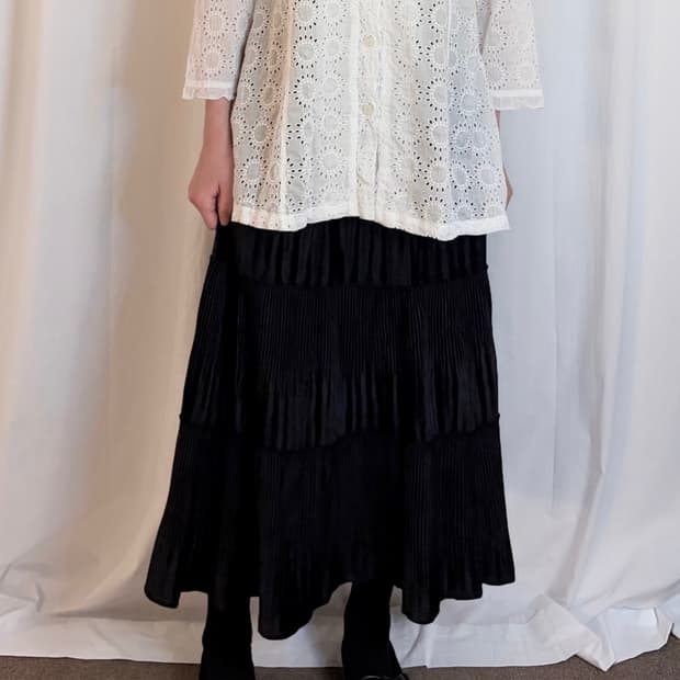 Corduroy Pleats Long Skirt - Black