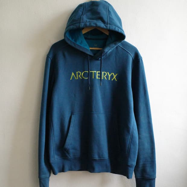 아크테릭스 스웻 후디