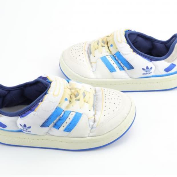 아디다스 스니커즈