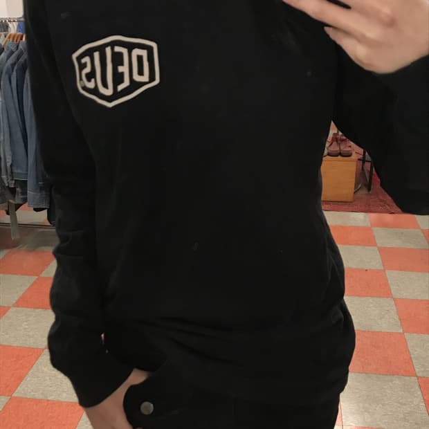 데우스 롱슬리브