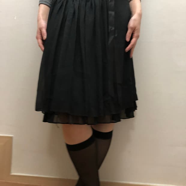 빈티지 블랙 글리터 프릴 미디 스커트