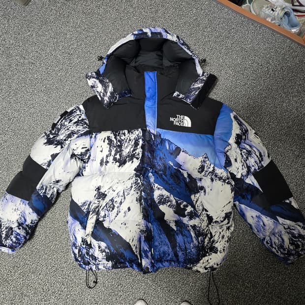 [M] 슈프림 노스페이스 설산 마운틴 발토로 패딩 다운 자켓