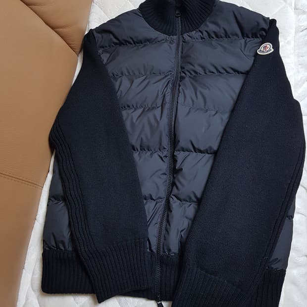 몽클레어 니트 패딩 가디건 블랙 25FW