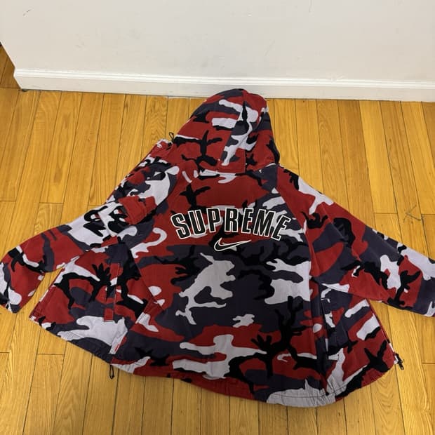 슈프림 x 나이키 아크 코듀로이 카모 후드집업 레드